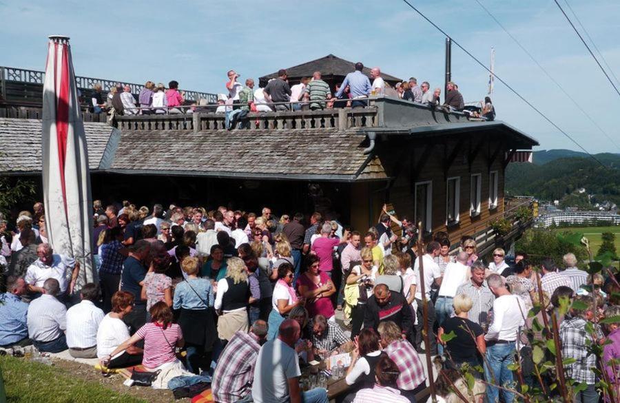 Berggasthof Zum Wilddieb Willingen  Exteriör bild
